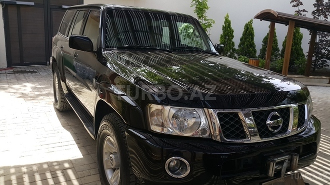 Nissan Patrol 2006, 180,000 km - 4.8 l - Bakı