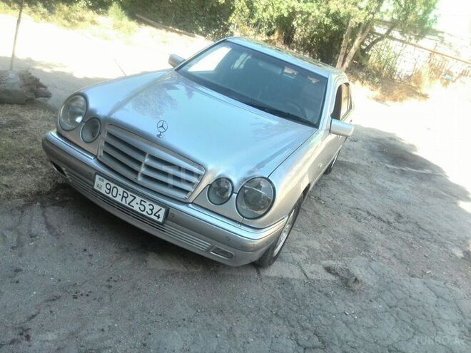 Mercedes E 280 1998, 167,396 km - 2.8 л - Bakı