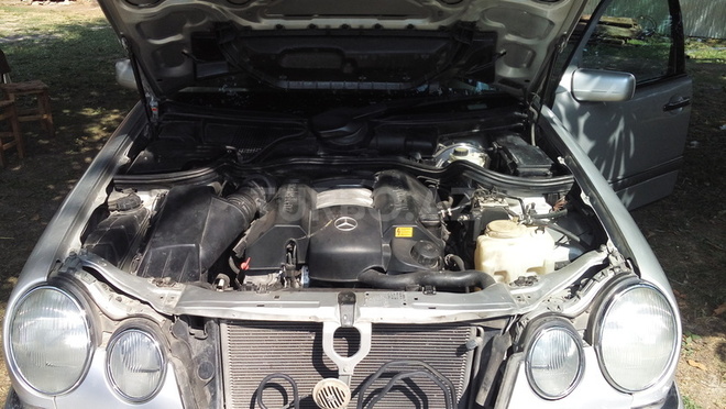 Mercedes E 240 1999, 330,003 km - 2.4 l - Bakı