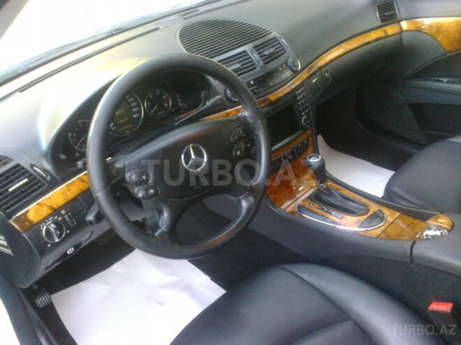 Mercedes E 220 2008, 180,000 km - 2.2 l - Bakı