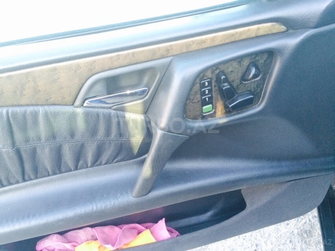 Mercedes E 280 1998, 317,000 km - 2.8 l - Bakı