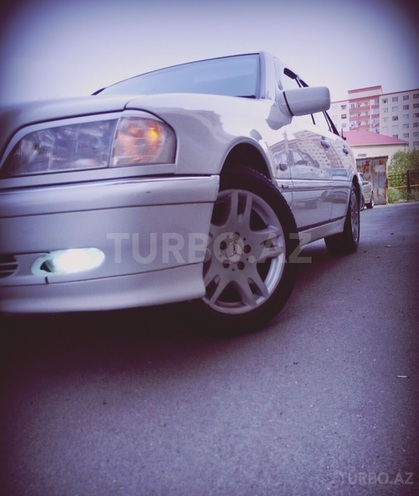 Mercedes C 180 1997, 212,000 km - 1.8 l - Bakı