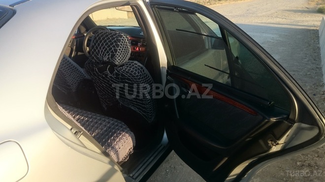 Mercedes E 240 1988, 240,000 km - 2.4 l - Bakı