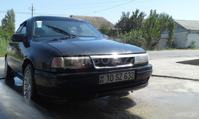 Opel Vectra 1993, 200,000 km - 2.0 l - Bakı