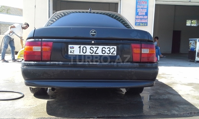 Opel Vectra 1993, 200,000 km - 2.0 l - Bakı