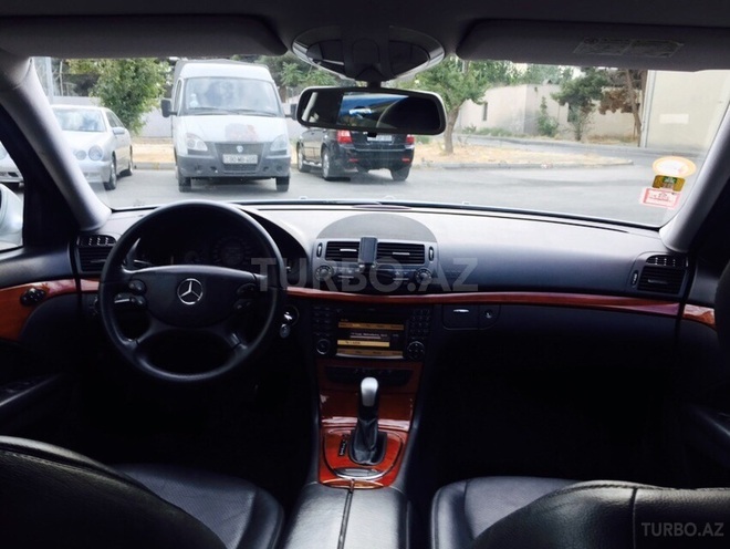 Mercedes E 220 2008, 163,000 km - 2.2 l - Bakı