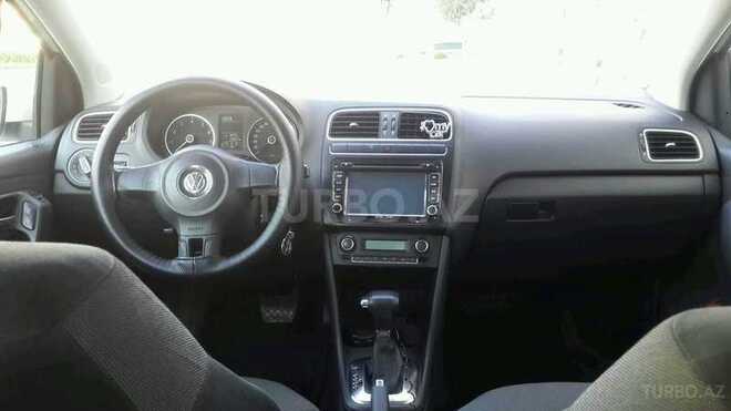 Volkswagen Polo 2010, 90,000 km - 1.4 л - Bakı