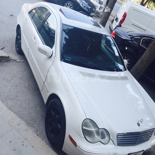 Mercedes C 240 2001, 117,000 km - 2.6 l - Bakı