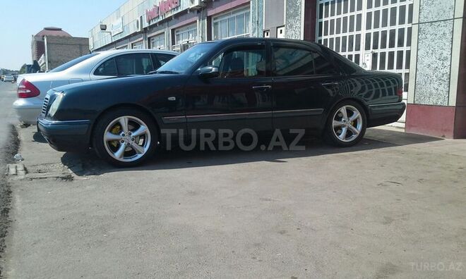 Mercedes E 230 1997, 354,444 km - 2.3 l - Bakı