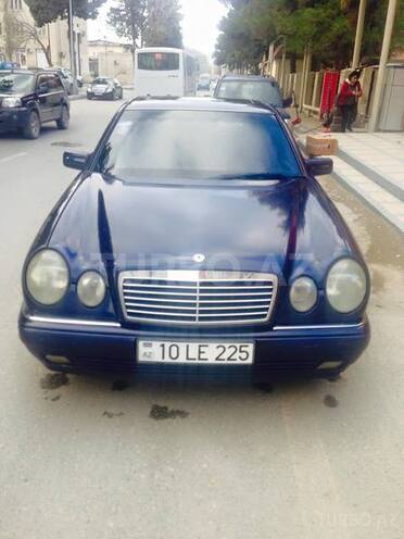 Mercedes E 230 1995, 258,000 km - 2.3 l - Bakı