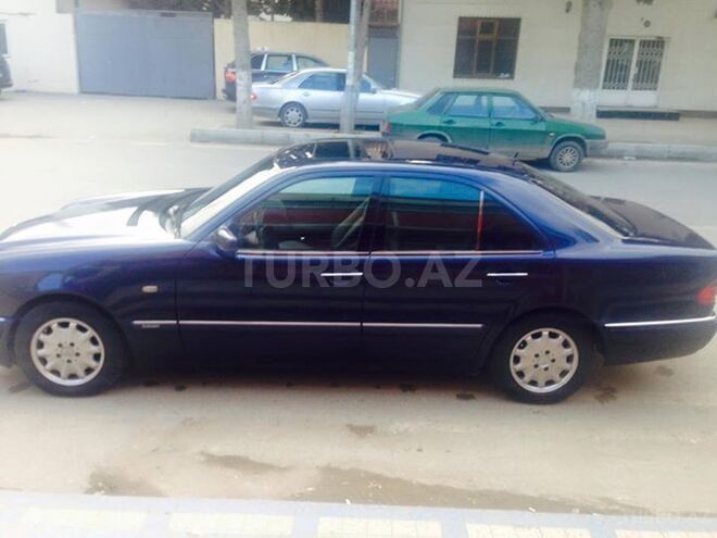 Mercedes E 230 1995, 258,000 km - 2.3 l - Bakı