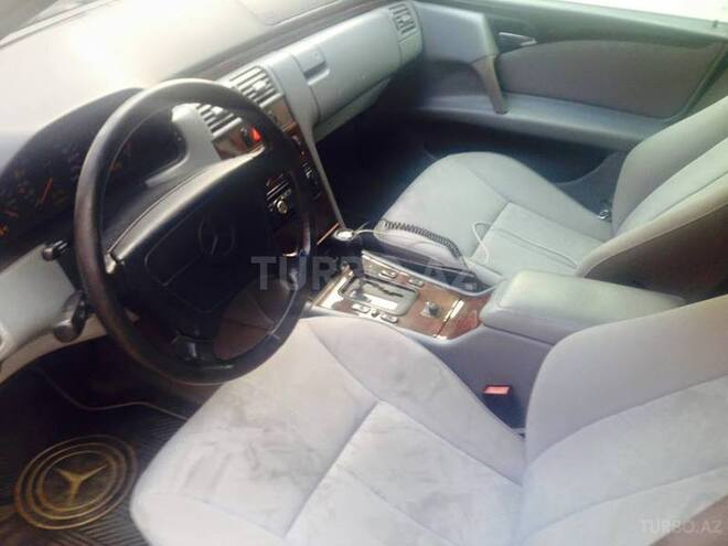 Mercedes E 230 1995, 258,000 km - 2.3 l - Bakı