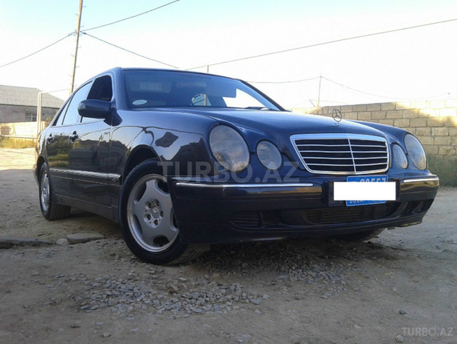 Mercedes E 220 2001, 185,000 km - 2.2 л - Bakı