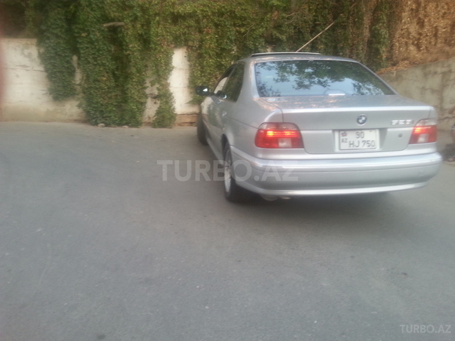 BMW 528 1996, 296,570 km - 2.8 l - Bakı