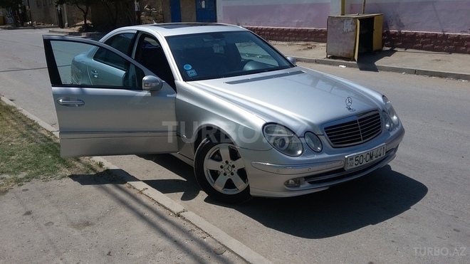 Mercedes E 270 2002, 268,000 km - 2.7 л - Bakı