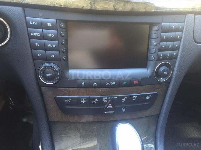 Mercedes E 240 2005, 121,800 km - 2.6 l - Bakı