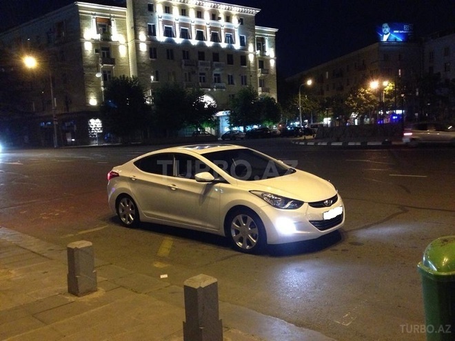 Hyundai Elantra 2013, 24,500 km - 1.8 l - Bakı