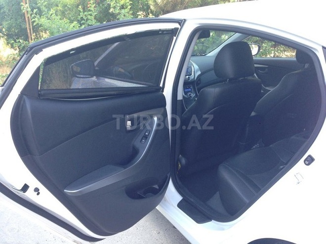 Hyundai Elantra 2013, 24,500 km - 1.8 l - Bakı