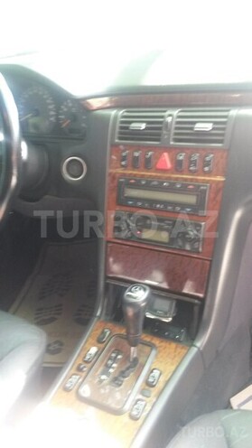 Mercedes E 240 1999, 182,797 km - 2.4 l - Bakı