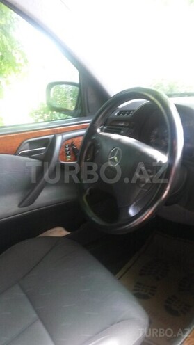 Mercedes E 240 1999, 182,797 km - 2.4 l - Bakı