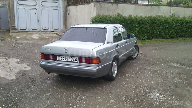 Mercedes 190 1992, 320,000 km - 0.2 л - Bakı