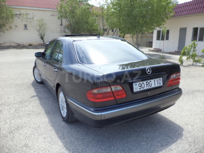 Mercedes E 320 2000, 198,000 km - 3.2 l - Bakı