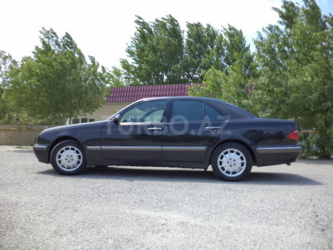 Mercedes E 320 2000, 198,000 km - 3.2 l - Bakı