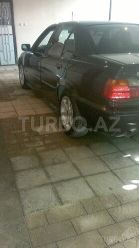 BMW 318 1992, 330,000 km - 1.8 l - Bakı