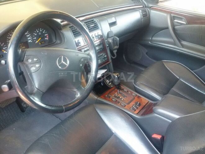 Mercedes E 280 2000, 147,000 km - 2.8 л - Bakı