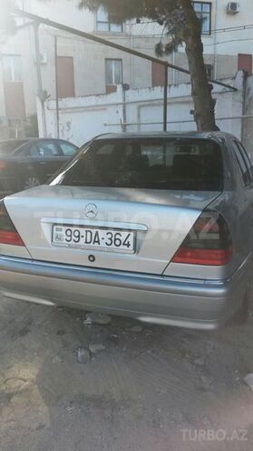 Mercedes C 200 2000, 175,000 km - 2.0 l - Bakı