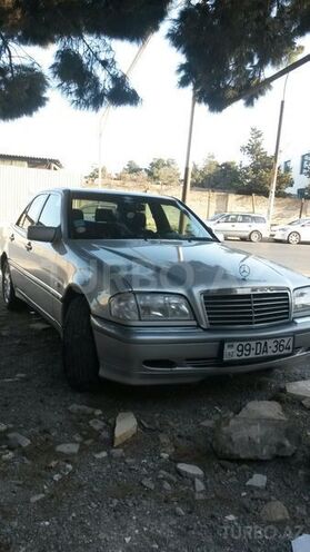 Mercedes C 200 2000, 175,000 km - 2.0 l - Bakı