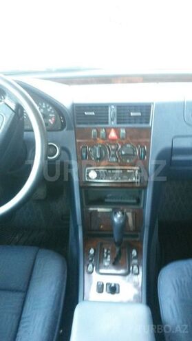 Mercedes C 200 2000, 175,000 km - 2.0 l - Bakı