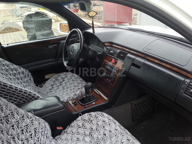 Mercedes E 200 1997, 500,000 km - 0.2 l - Bakı