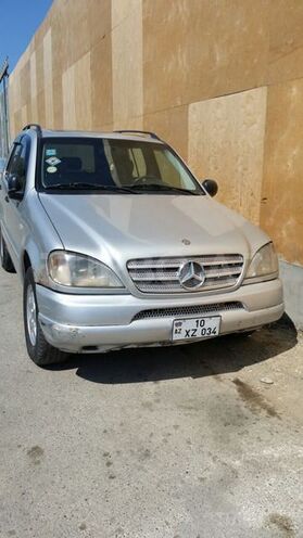 Mercedes ML 320 1999, 168,000 km - 3.2 l - Bakı