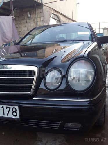 Mercedes E 230 1996, 350,000 km - 2.3 л - Bakı