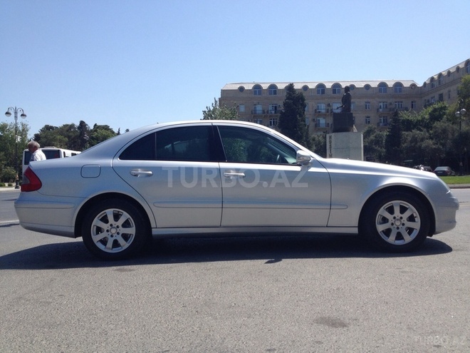 Mercedes E 220 2008, 177,000 km - 2.2 l - Bakı