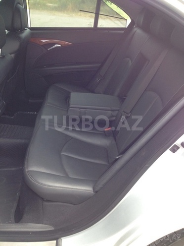 Mercedes E 220 2008, 177,000 km - 2.2 l - Bakı