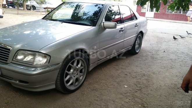 Mercedes C 240 1997, 298,000 km - 2.6 л - Bakı