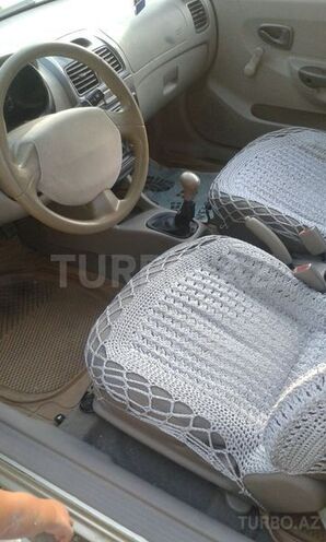 Hyundai Accent 2001, 124,000 km - 1.3 l - Bakı