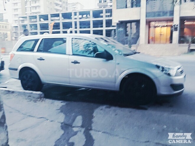 Opel Astra 2006, 220,000 km - 1.7 l - Bakı