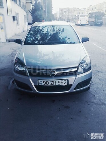 Opel Astra 2006, 220,000 km - 1.7 l - Bakı