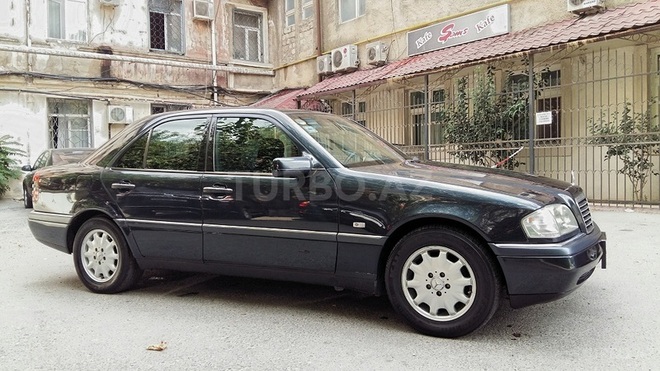 Mercedes C 200 1995, 230,000 km - 2.0 l - Bakı