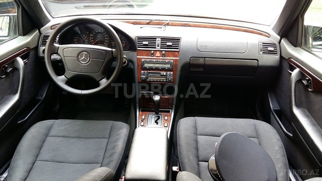 Mercedes C 200 1995, 230,000 km - 2.0 l - Bakı