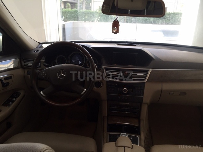 Mercedes E 300 2011, 112,000 km - 3.0 l - Bakı