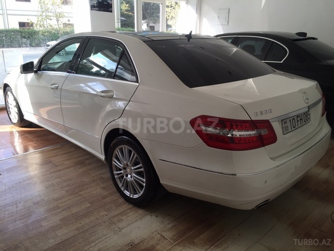 Mercedes E 300 2011, 112,000 km - 3.0 l - Bakı