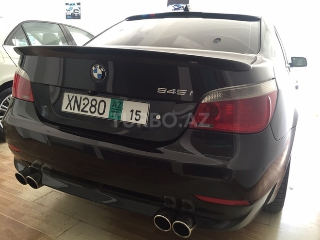 BMW 550 2005, 142,000 km - 4.4 l - Bakı