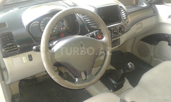 Mitsubishi L200 2007, 220,000 km - 2.4 л - Bakı