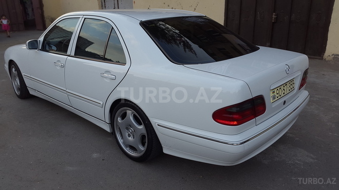 Mercedes E 270 2001, 231,000 km - 2.7 l - Bakı