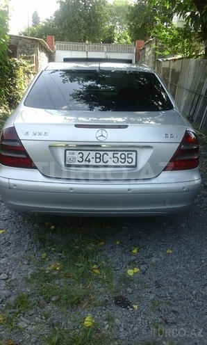 Mercedes E 220 2003, 292,000 km - 2.2 l - Bakı