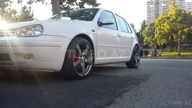 Volkswagen Golf 2002, 110,000 km - 1.6 l - Bakı